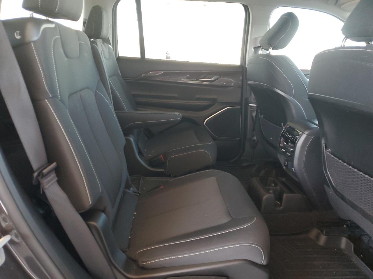 2022 JEEP GRAND CHEROKEE L LAREDO VIN:1C4RJKAG1N8561859