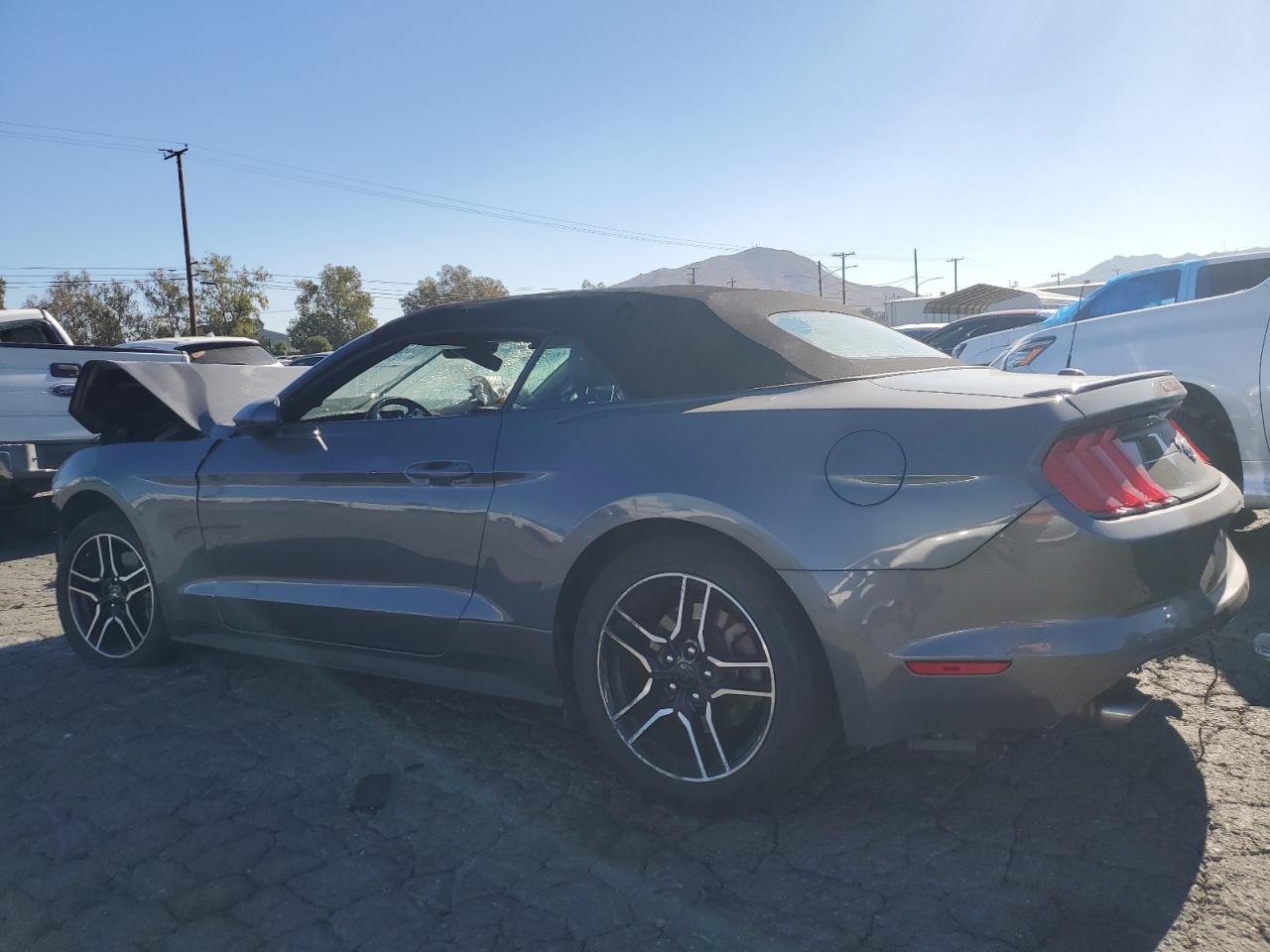 2022 FORD MUSTANG  VIN:1FATP8UH4N5103882