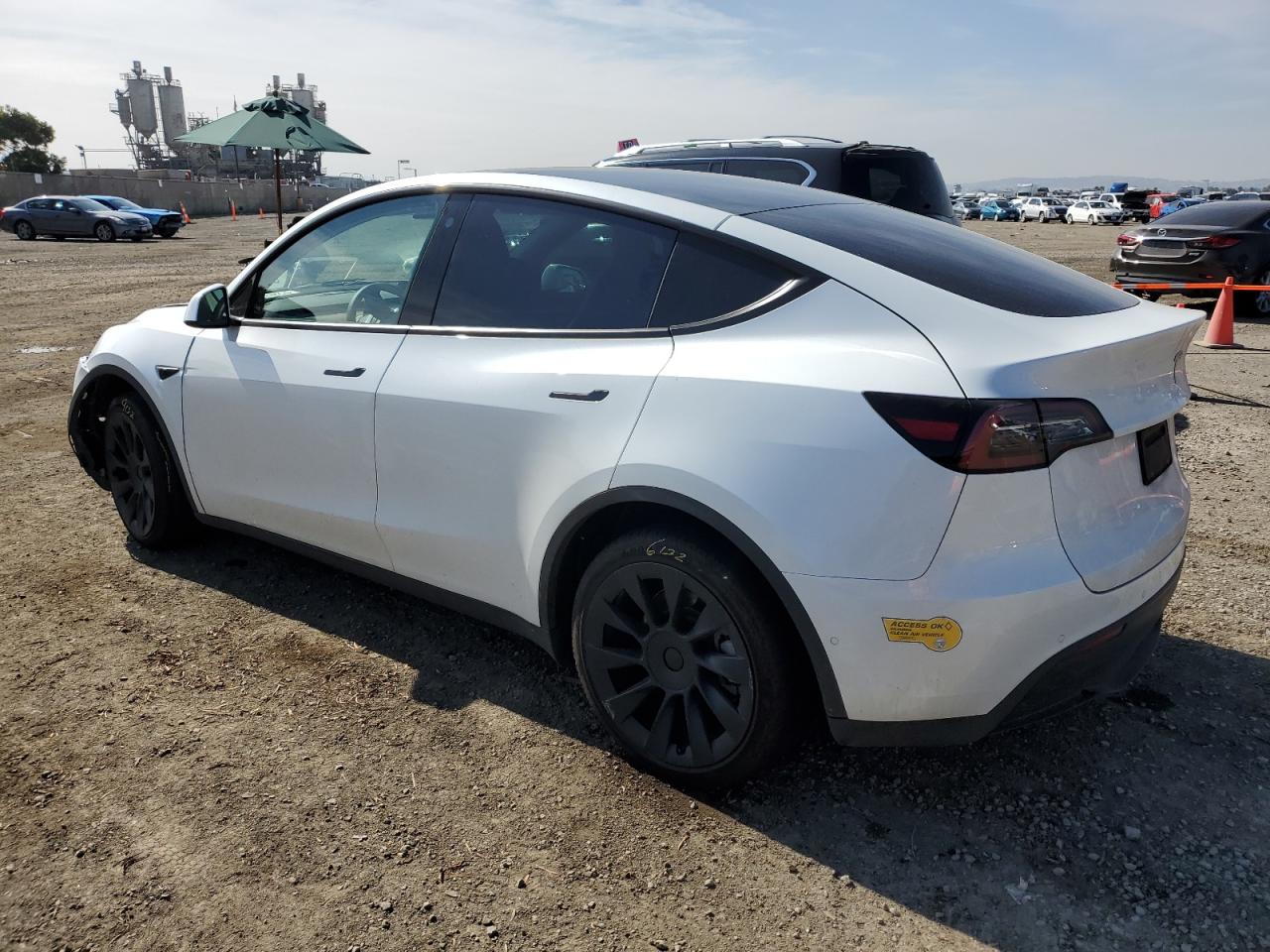 2022 TESLA MODEL Y  VIN:7SAYGDEE2NF411468