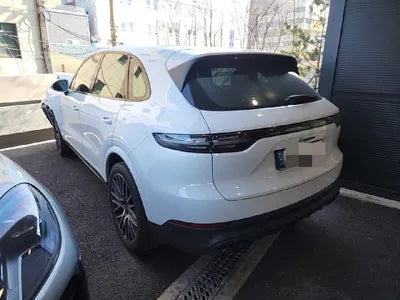 2021 Porsche Cayenne VIN: