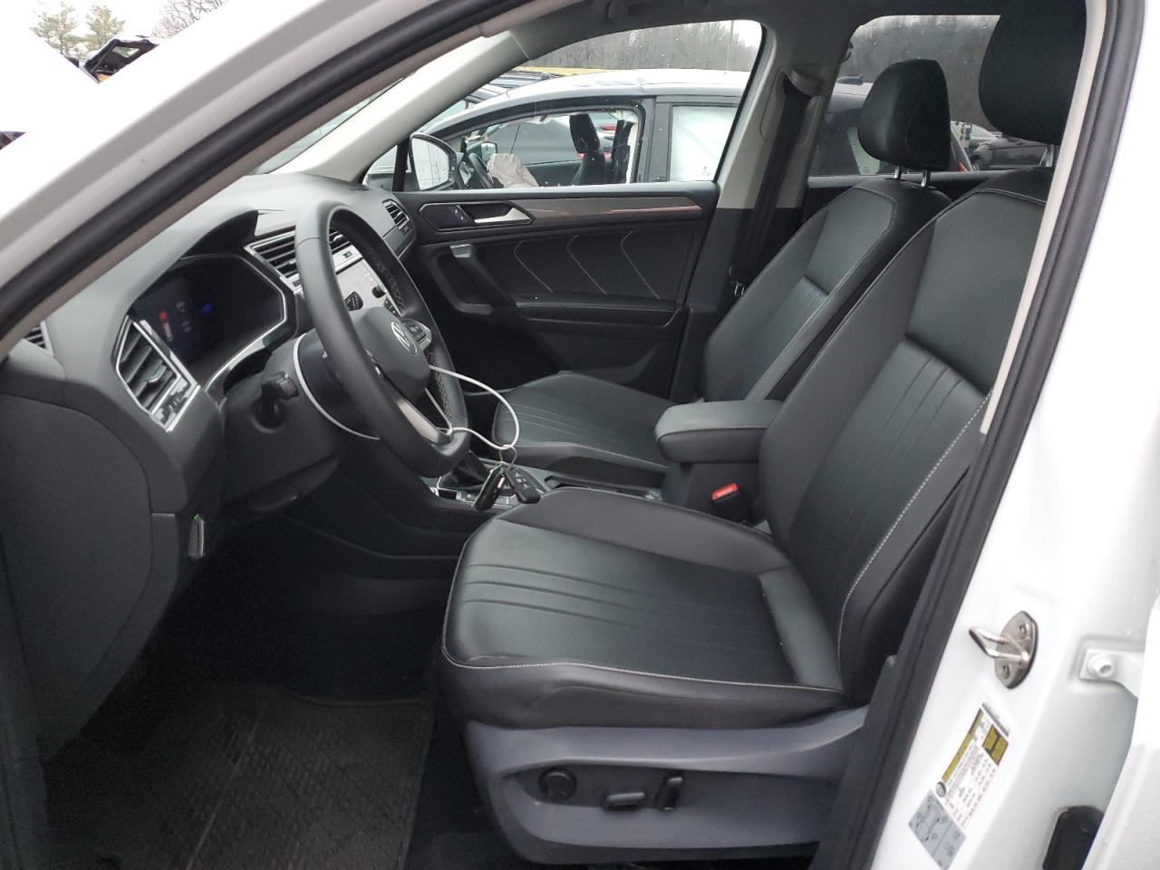 2022 VOLKSWAGEN TIGUAN SE VIN:3VV2B7AX3NM018537