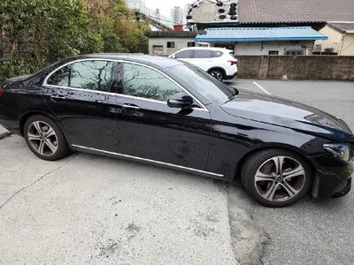 2018 Mercedes-Benz E 300 VIN: