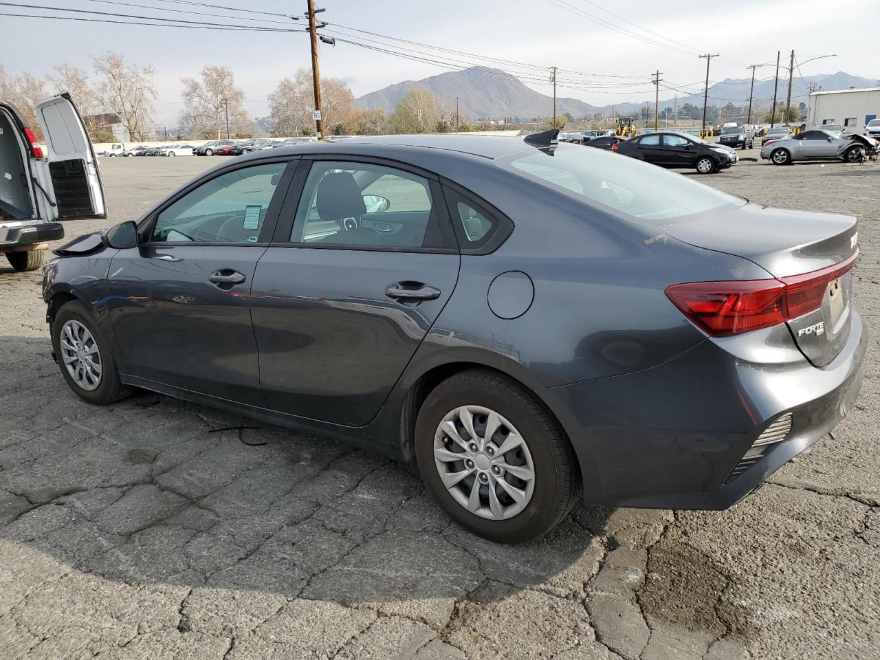 2022 KIA FORTE FE VIN:3KPF24AD8NE502654