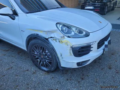 2015 Porsche Cayenne VIN: