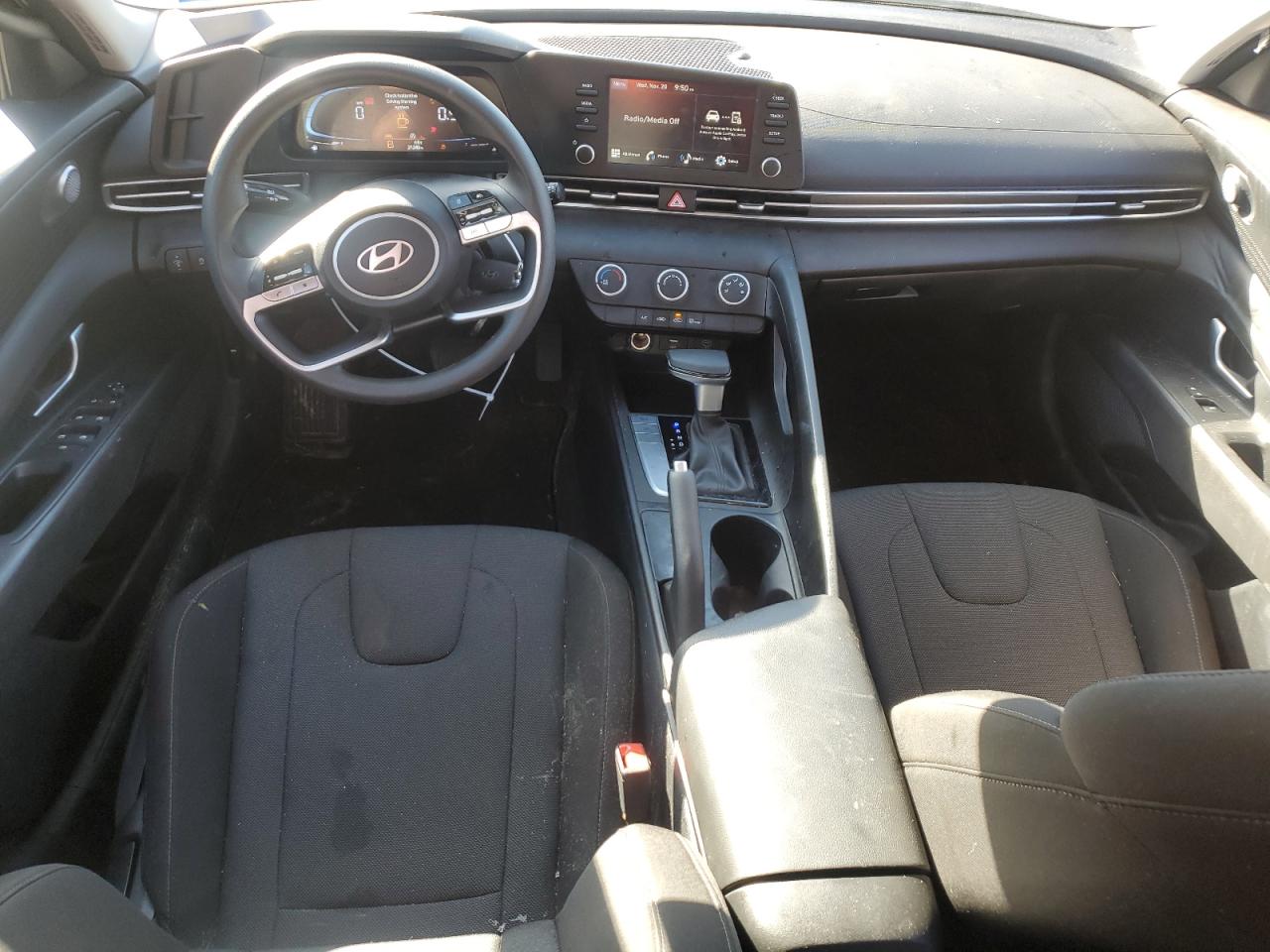 2024 HYUNDAI ELANTRA SE VIN:KMHLL4DG8RU722448