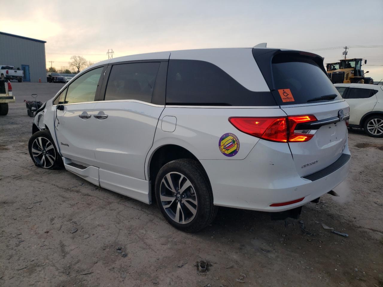 2023 HONDA ODYSSEY TOURING VIN:5FNRL6H85PB011597