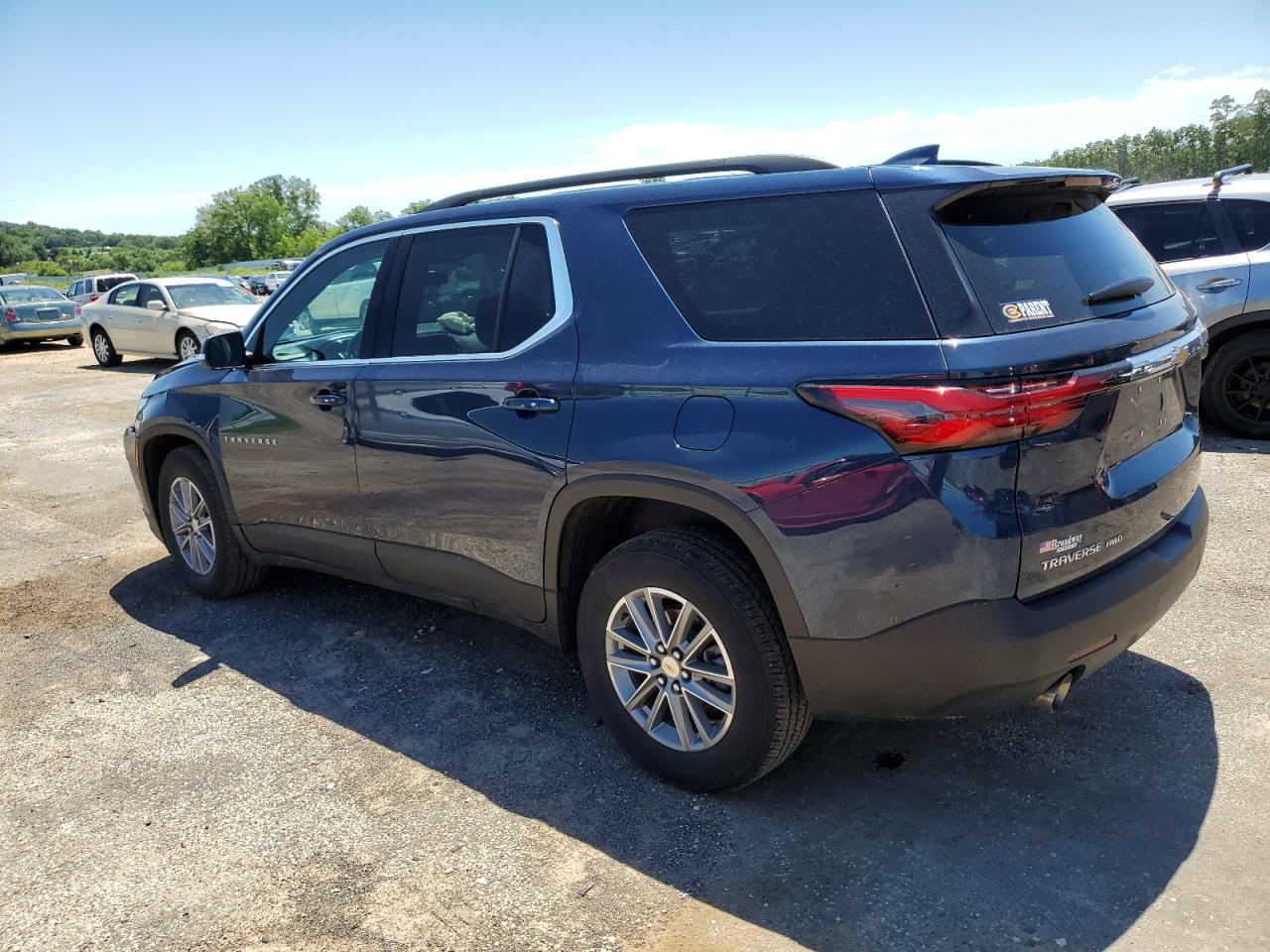 2023 CHEVROLET TRAVERSE LT VIN:1GNEVHKW1PJ189289