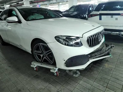 2018 Mercedes-Benz E 300 VIN: