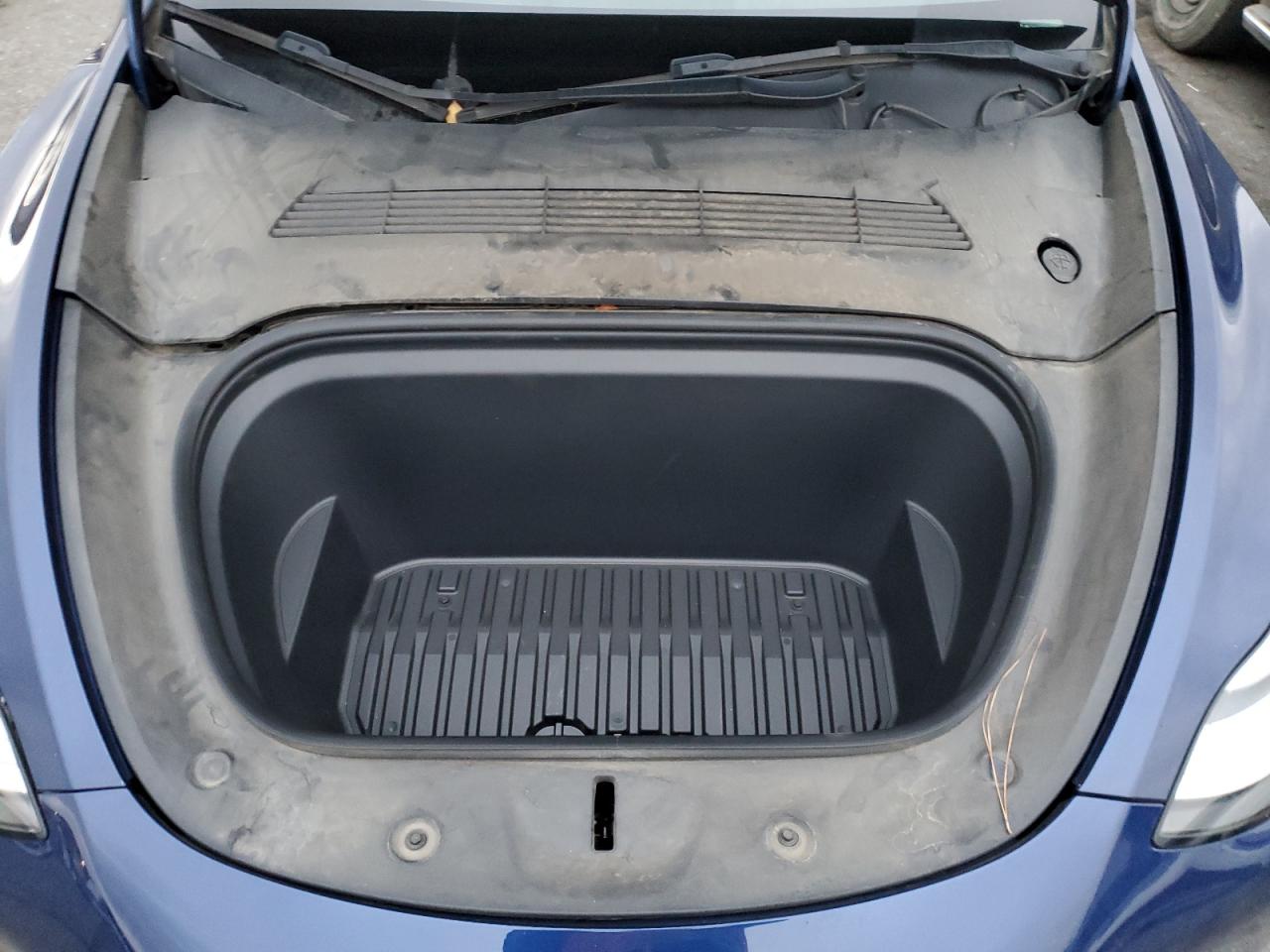 2022 TESLA MODEL Y  VIN:7SAYGDEE8NF401947