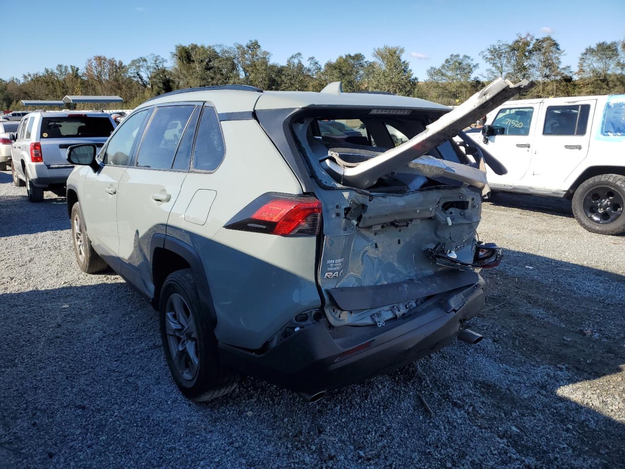 2022 TOYOTA RAV4 XLE VIN:2T3W1RFV8NW190020