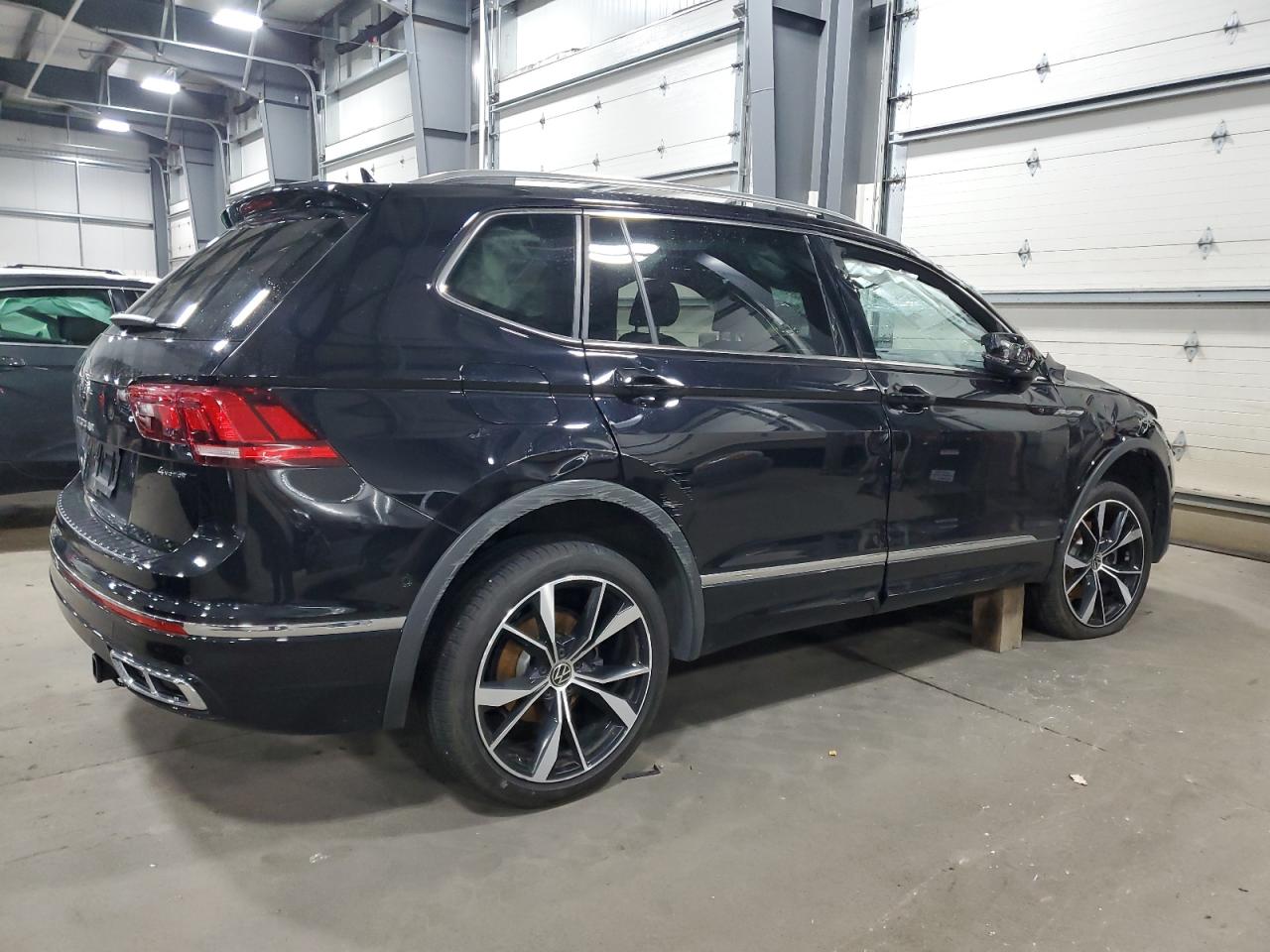 2022 VOLKSWAGEN TIGUAN SEL R-LINE VIN:3VV4B7AX9NM141266