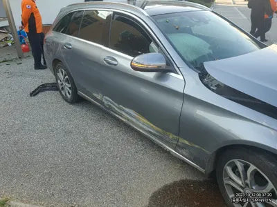 2015 Mercedes-Benz C 220 VIN: