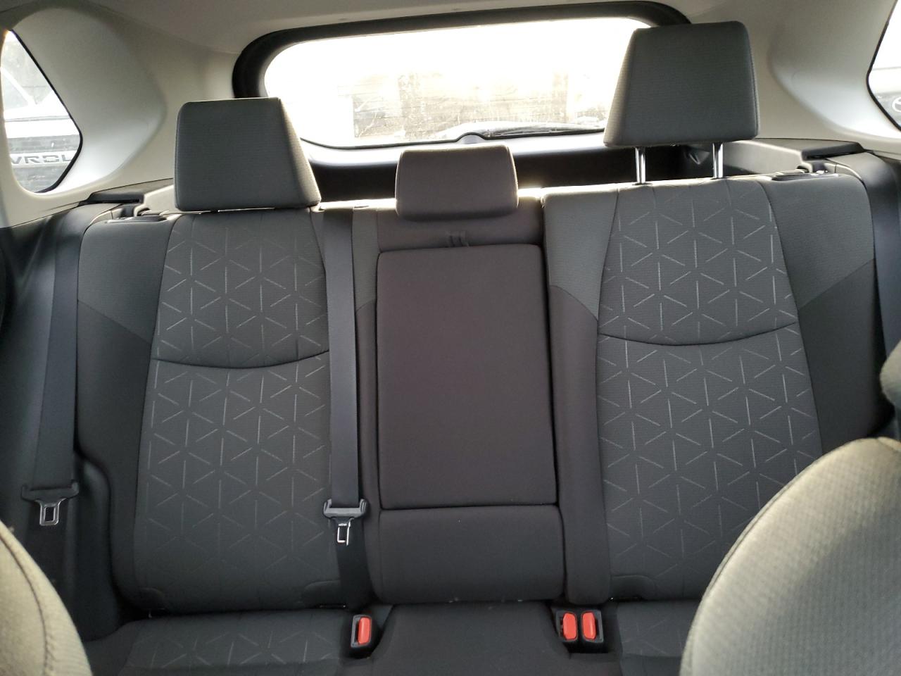 2022 TOYOTA RAV4 XLE VIN:2T3P1RFV3NC272288