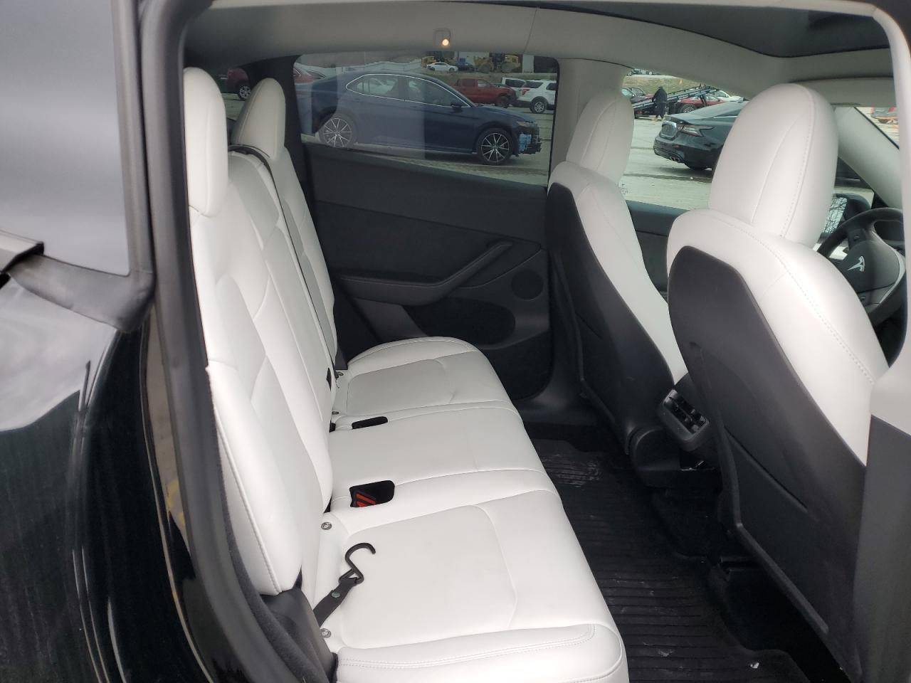 2023 TESLA MODEL Y  VIN:7SAYGDEF7PF660537