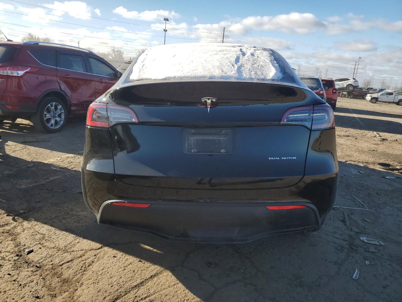 2024 TESLA MODEL Y  VIN:7SAYGDEE9RF984146