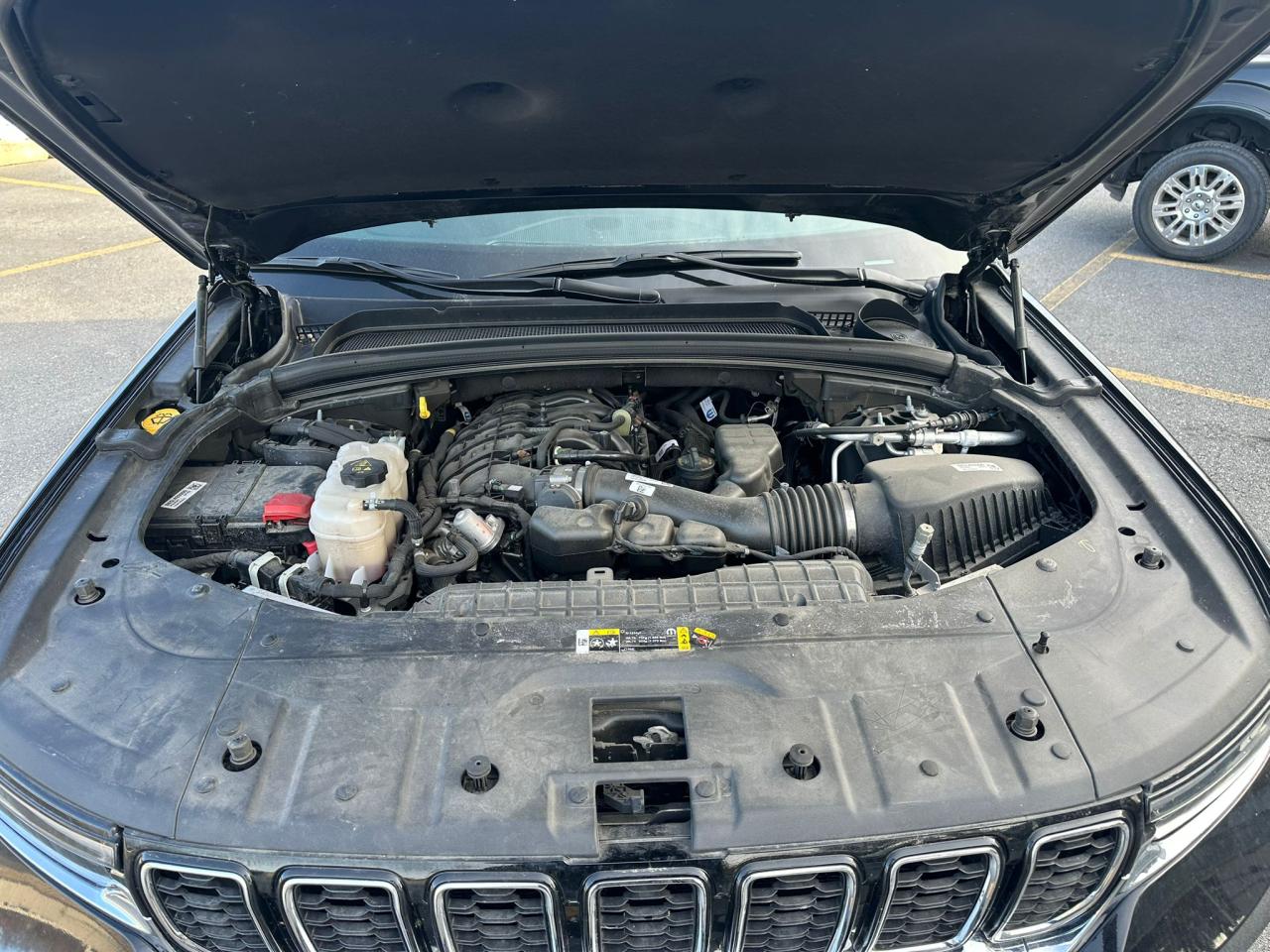 2023 JEEP GRAND CHEROKEE LIMITED VIN:1C4RJHBG9PC640987