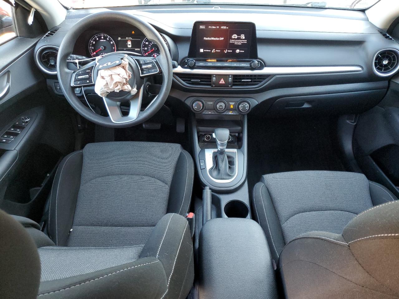 2022 KIA FORTE FE VIN:3KPF24AD9NE438575