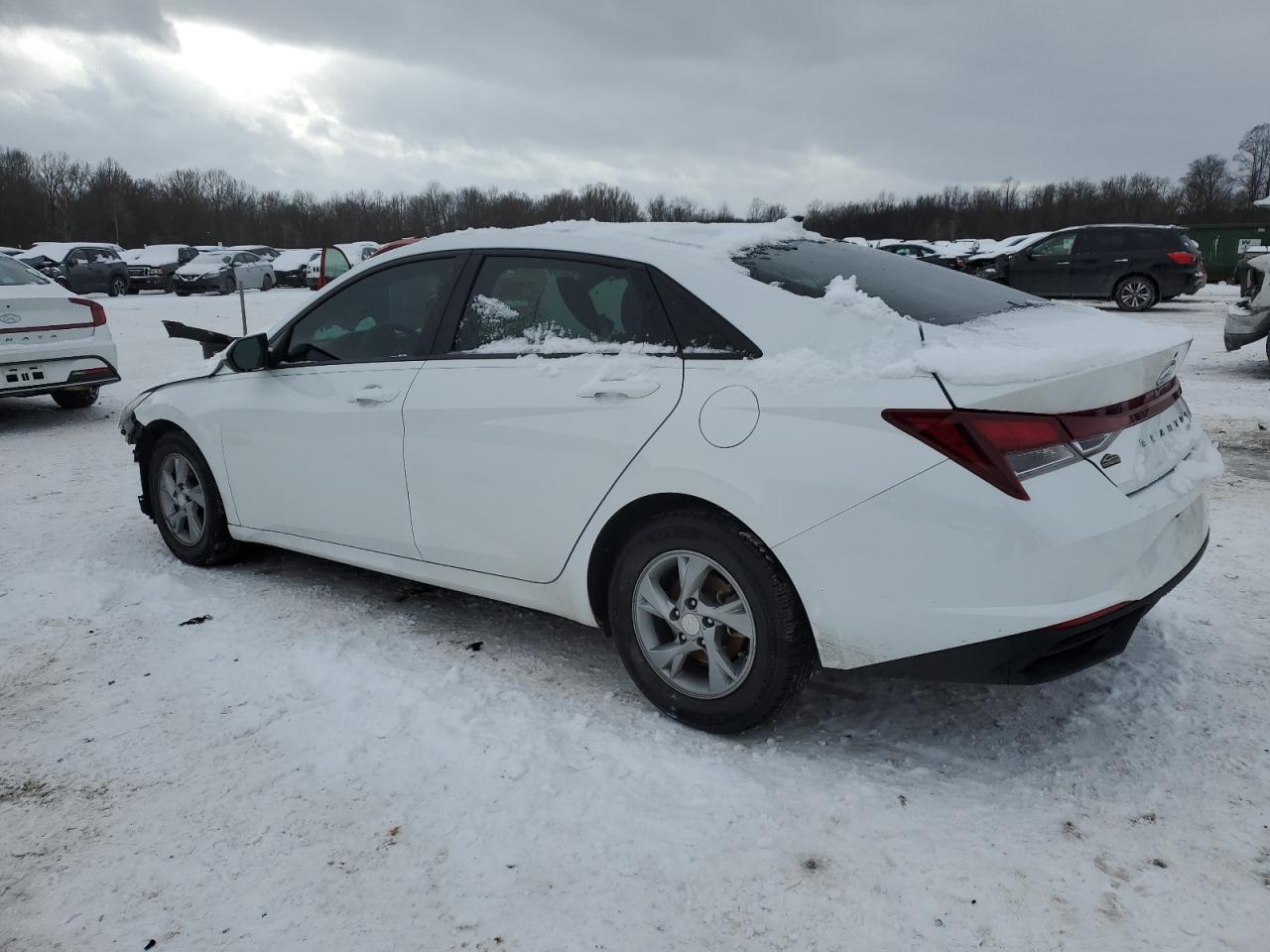 2023 HYUNDAI ELANTRA SE VIN:WAUENAF40JN014523