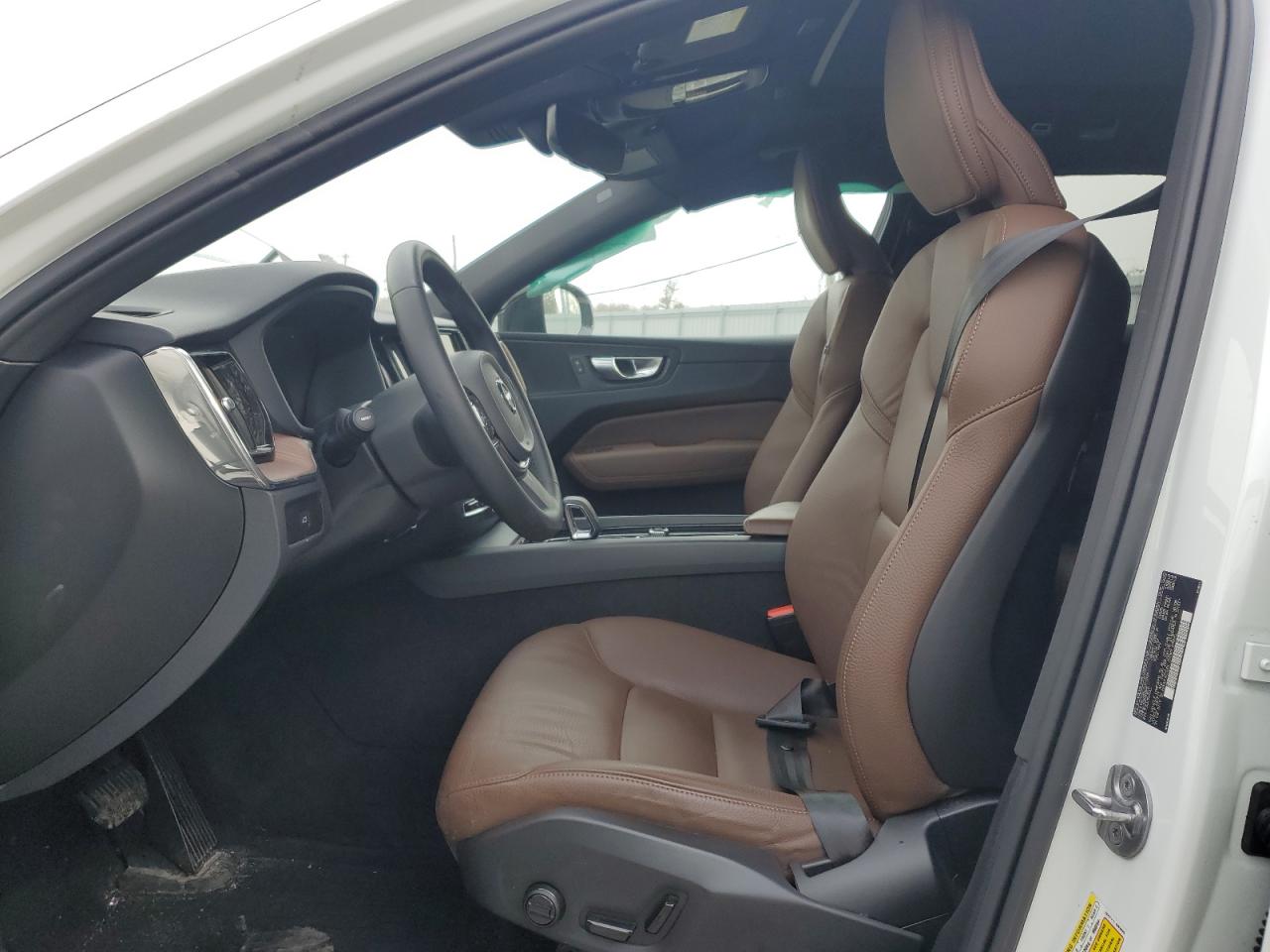 2024 VOLVO XC60 PLUS VIN:YV4L12RL1R1711424