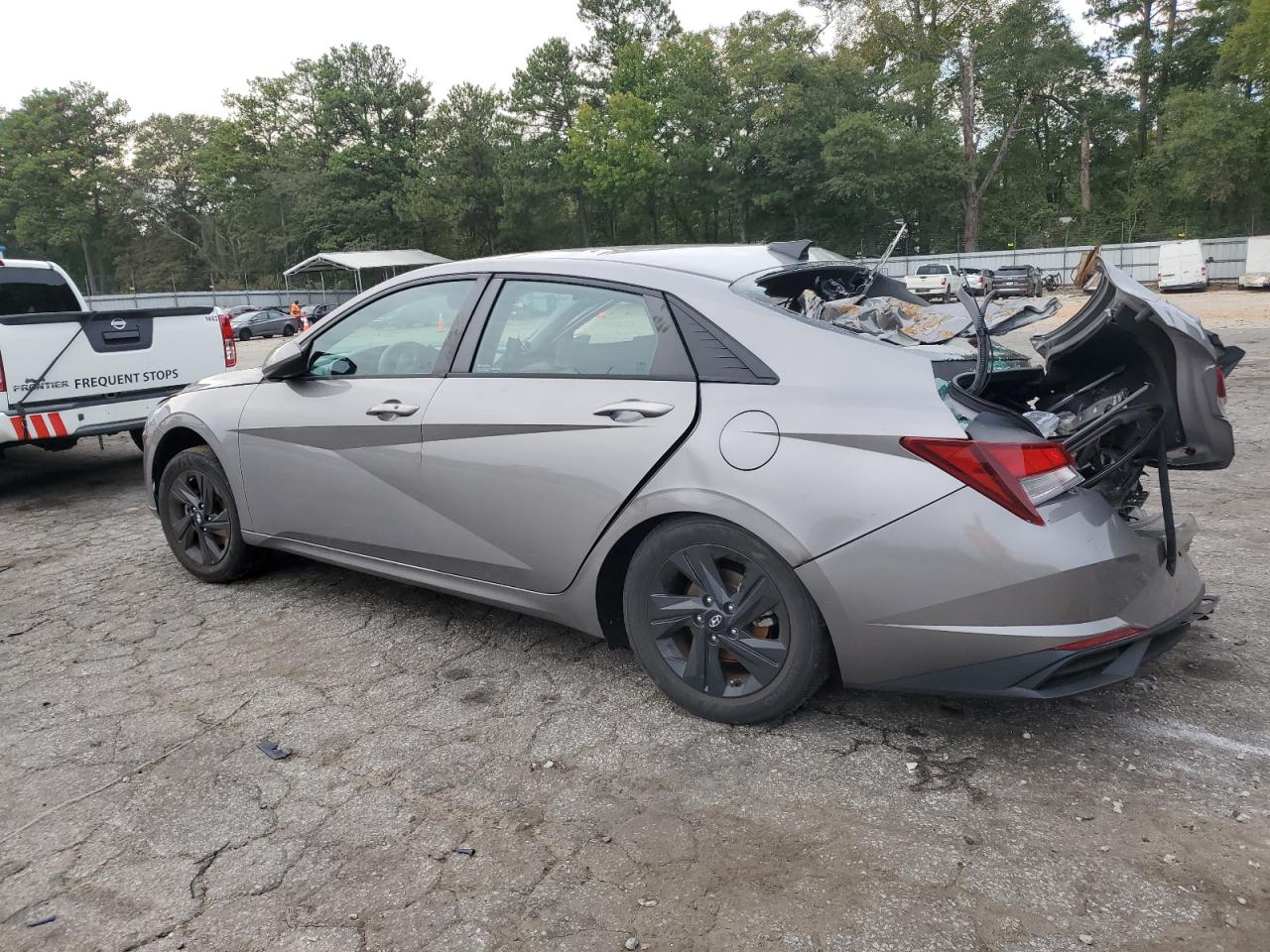 2022 HYUNDAI ELANTRA SEL VIN:KMHLM4AG6NU241061