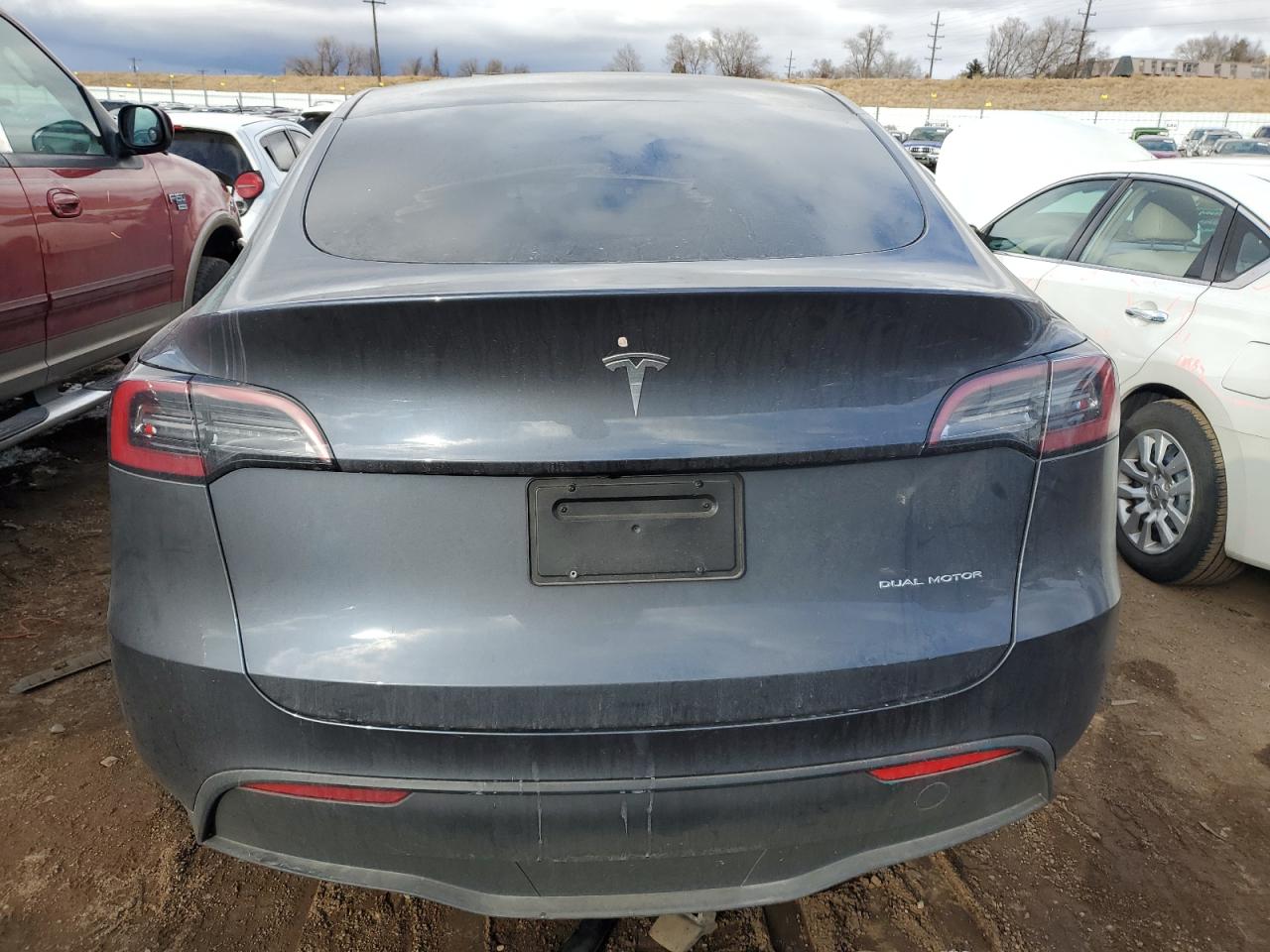 2023 TESLA MODEL Y  VIN:7SAYGDEE8PF751324