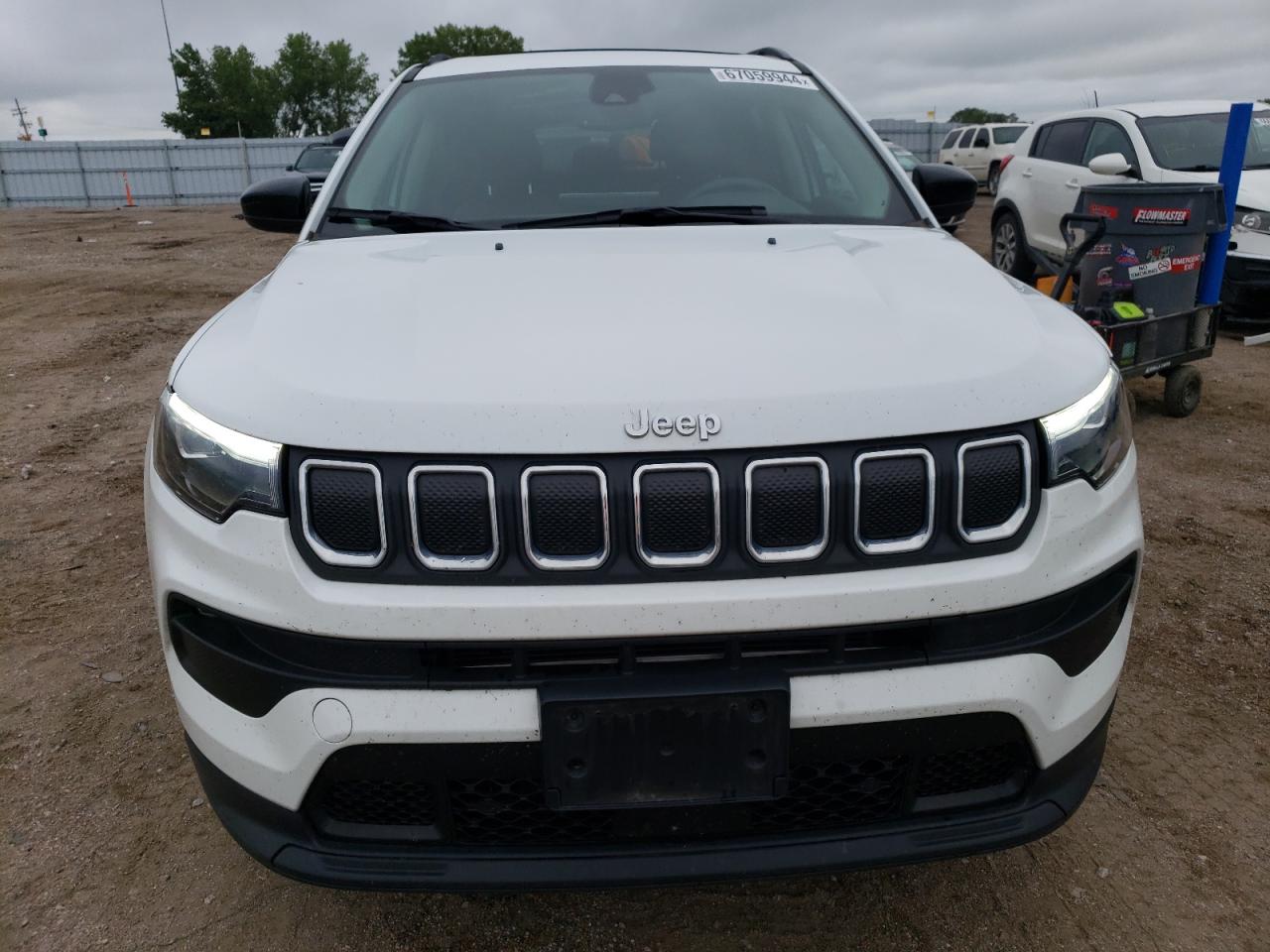 2022 JEEP COMPASS LATITUDE LUX VIN:3C4NJDFB9NT165199