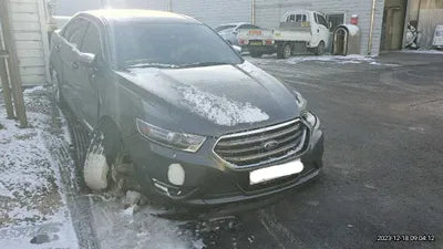 2015 Ford Taurus 297KM1FAHP2F98FG1 VIN:297KM1FAHP2F98FG1