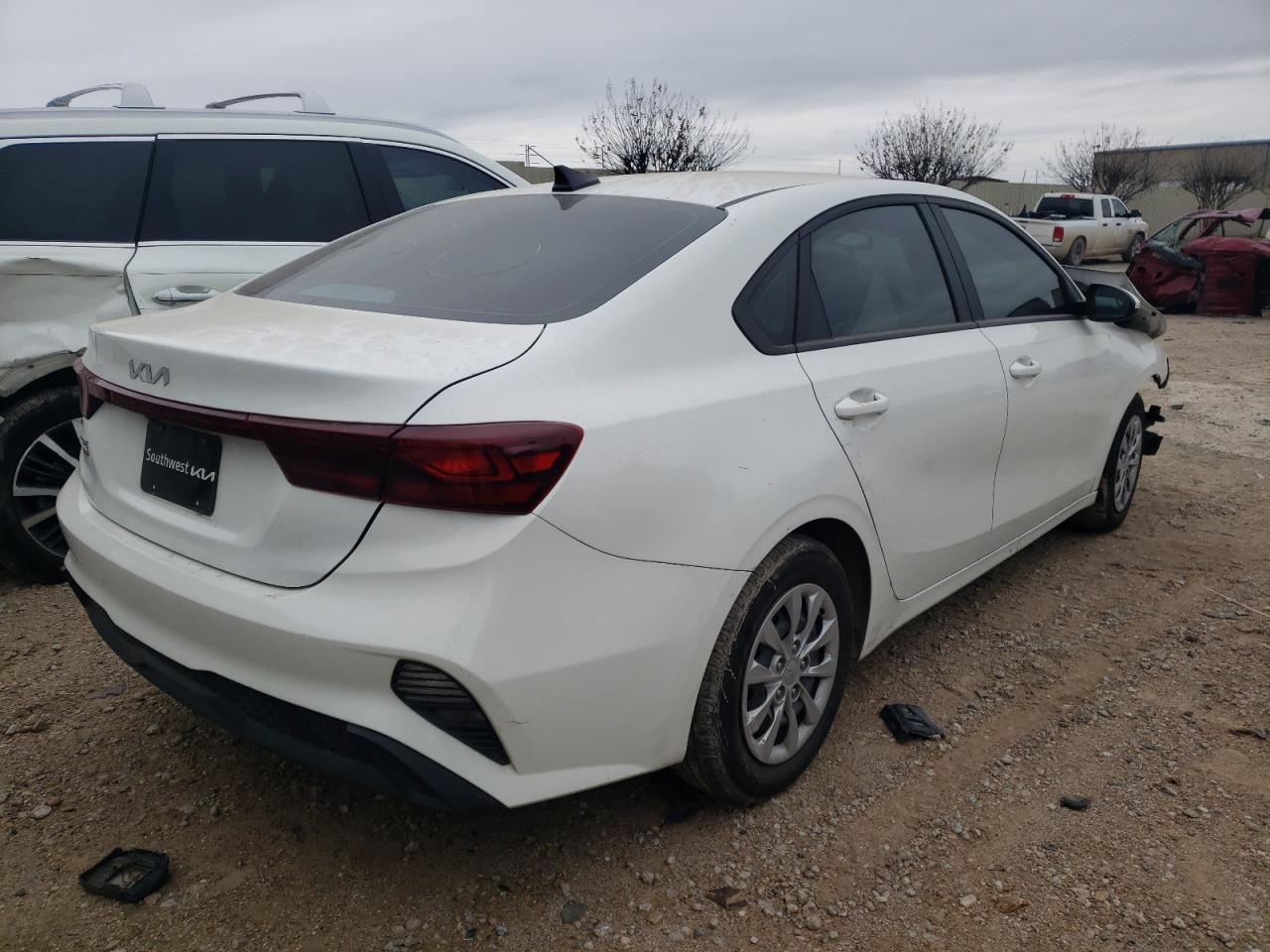 2023 KIA FORTE LX VIN:3KPF24AD7PE606913