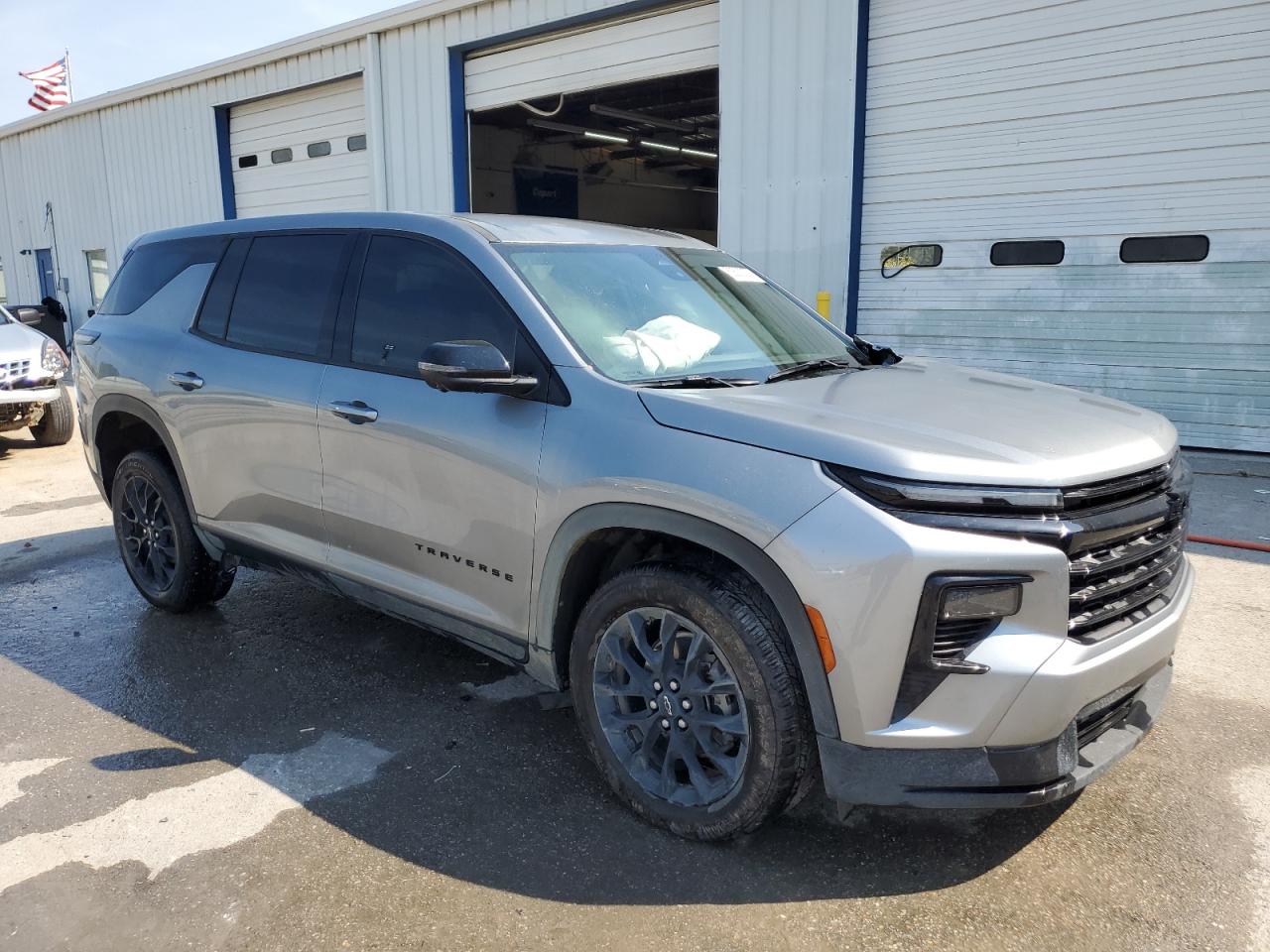 2024 CHEVROLET TRAVERSE LS VIN:1GNEREKS1RJ201895