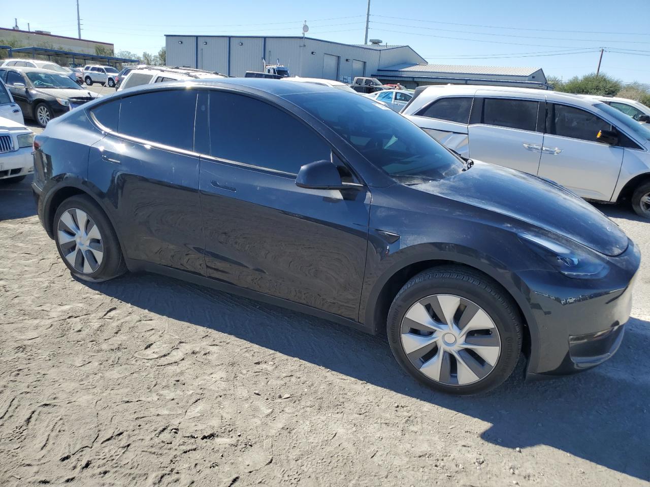 2024 TESLA MODEL Y  VIN:7SAYGAEEXRF986437