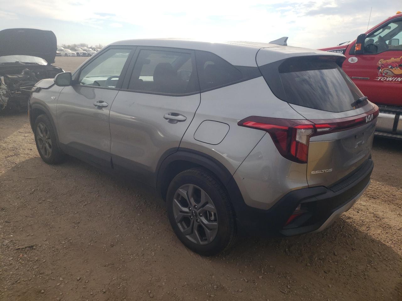 2024 KIA SELTOS LX VIN:KNDEPCAAXR7541393