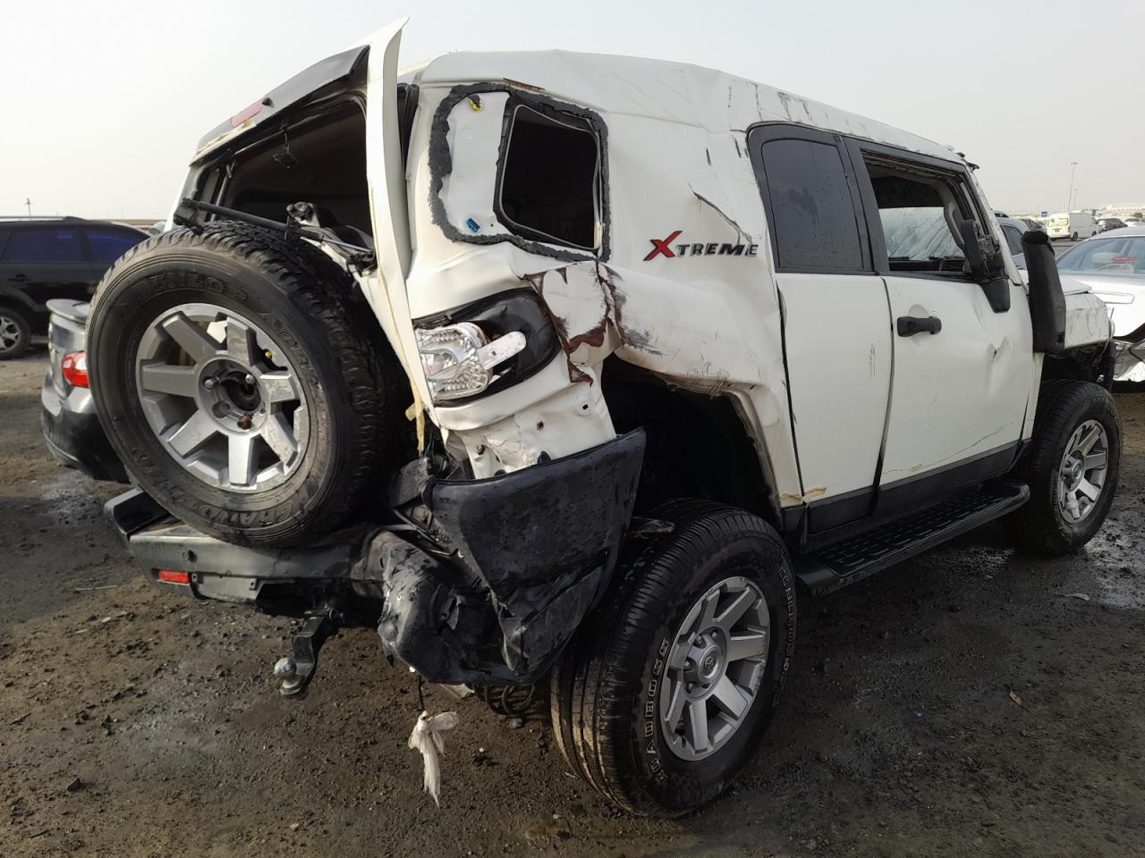 2015 TOYOTA FJ CRUISER VIN:JTEBU11F8FK******