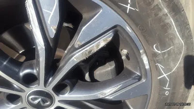 2019 Infiniti QX30 VIN: