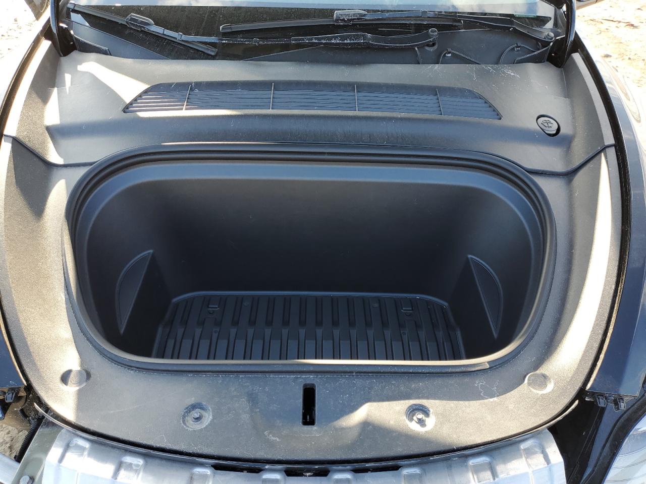 2023 TESLA MODEL Y  VIN:7SAYGDEF4PF834497