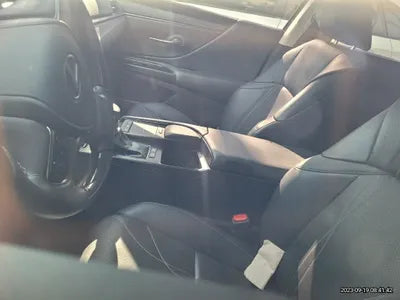 2019 Lexus ES 300 VIN: