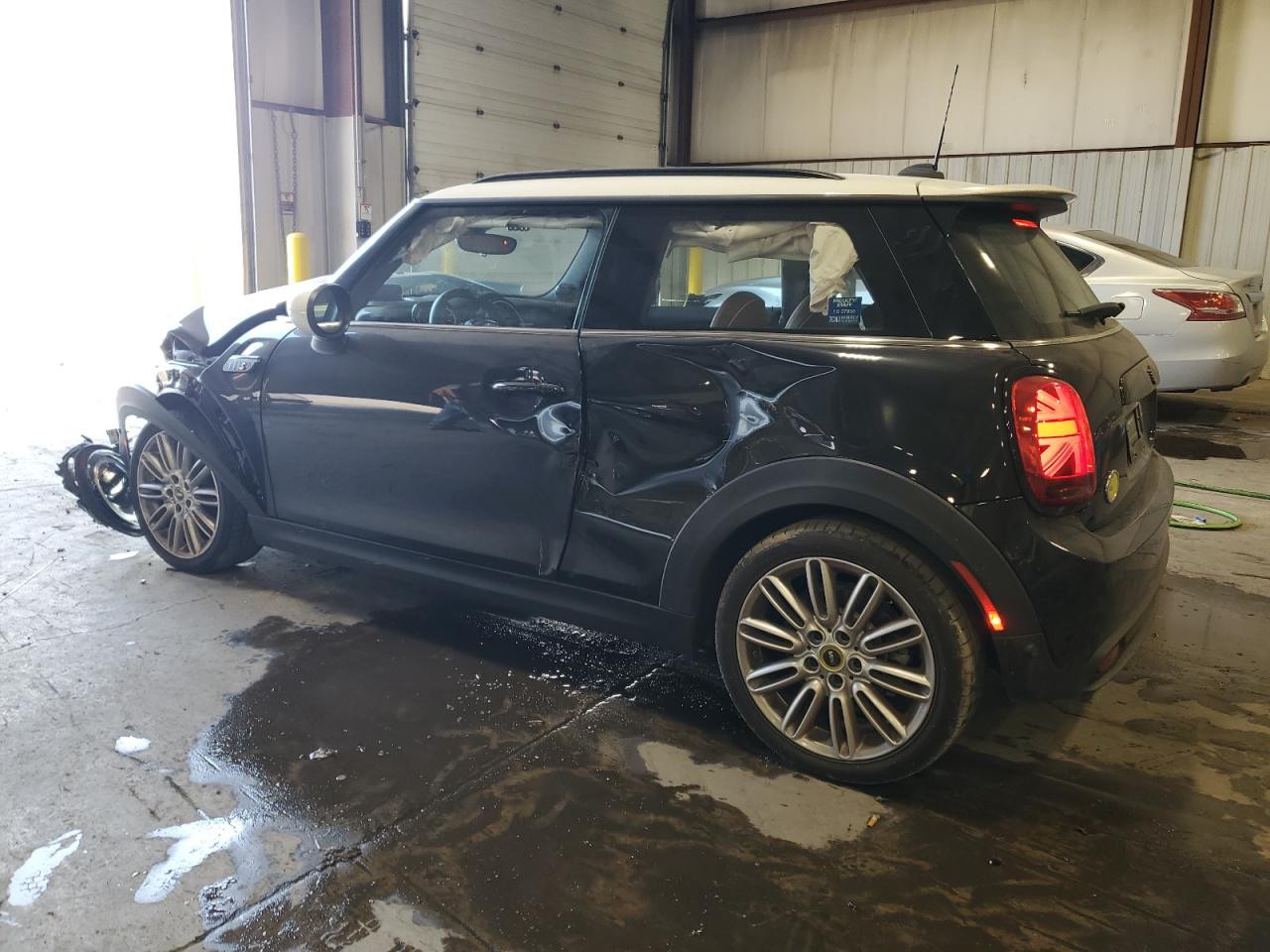 2023 MINI COOPER SE VIN:WMW13DJ00P2T90613