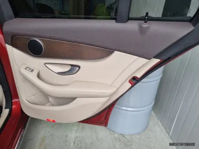 2018 Mercedes-Benz C 200 VIN: