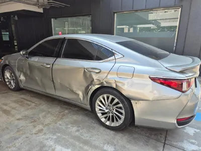 2019 Lexus ES 300 VIN: