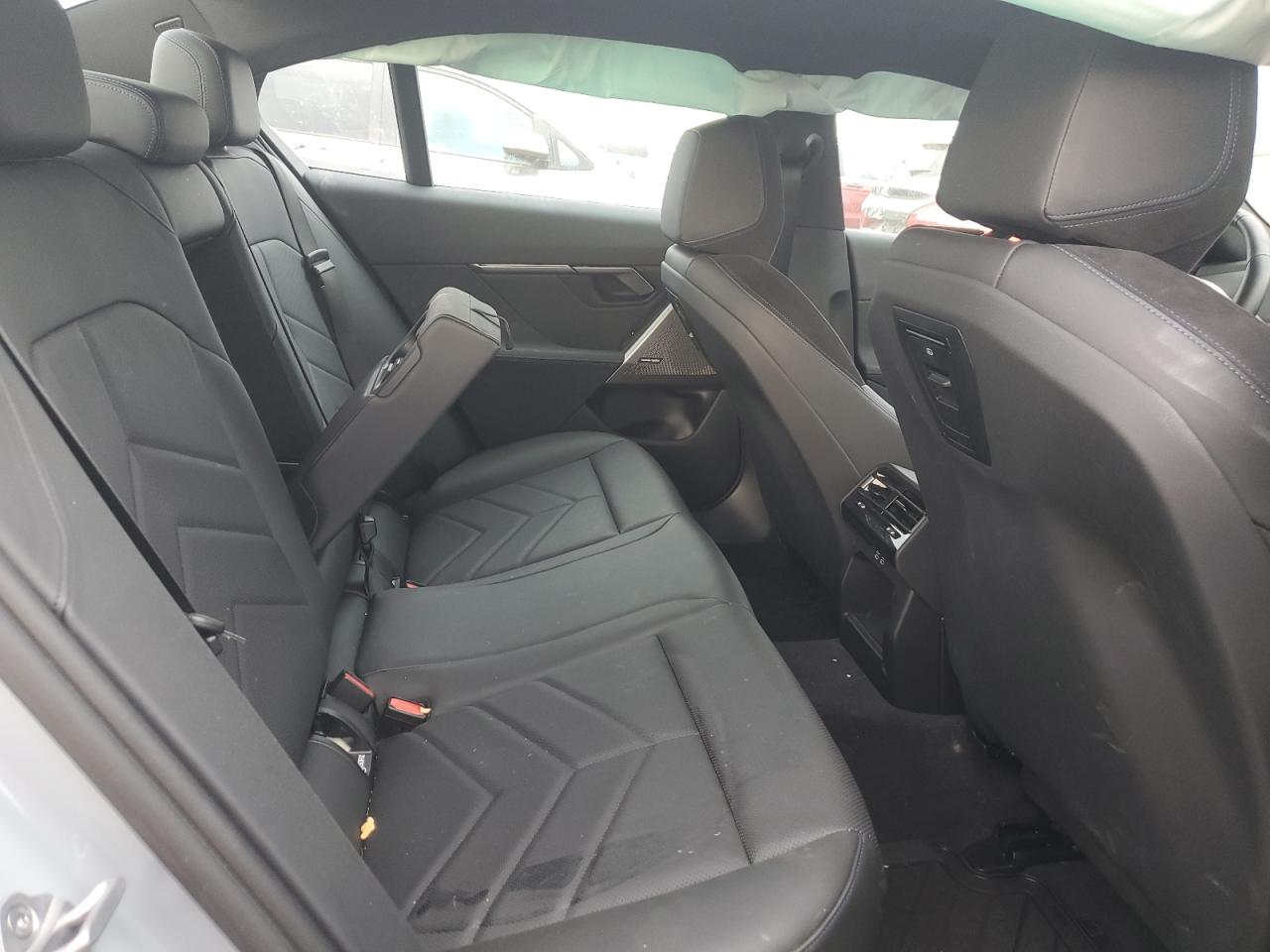 2024 BMW 530 XI VIN:WBA53FJ07RCP74205