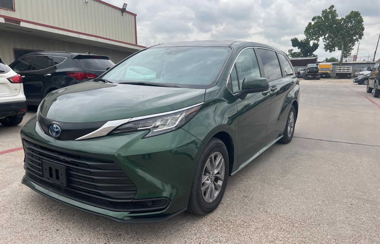 2022 TOYOTA SIENNA LE VIN:5TDKSKFC3NS062254
