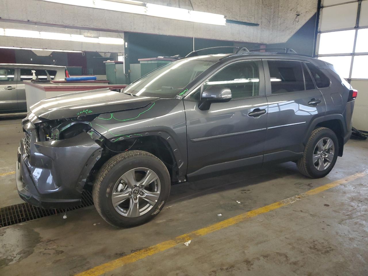 2024 TOYOTA RAV4 XLE VIN:2T3P1RFV0RC411797