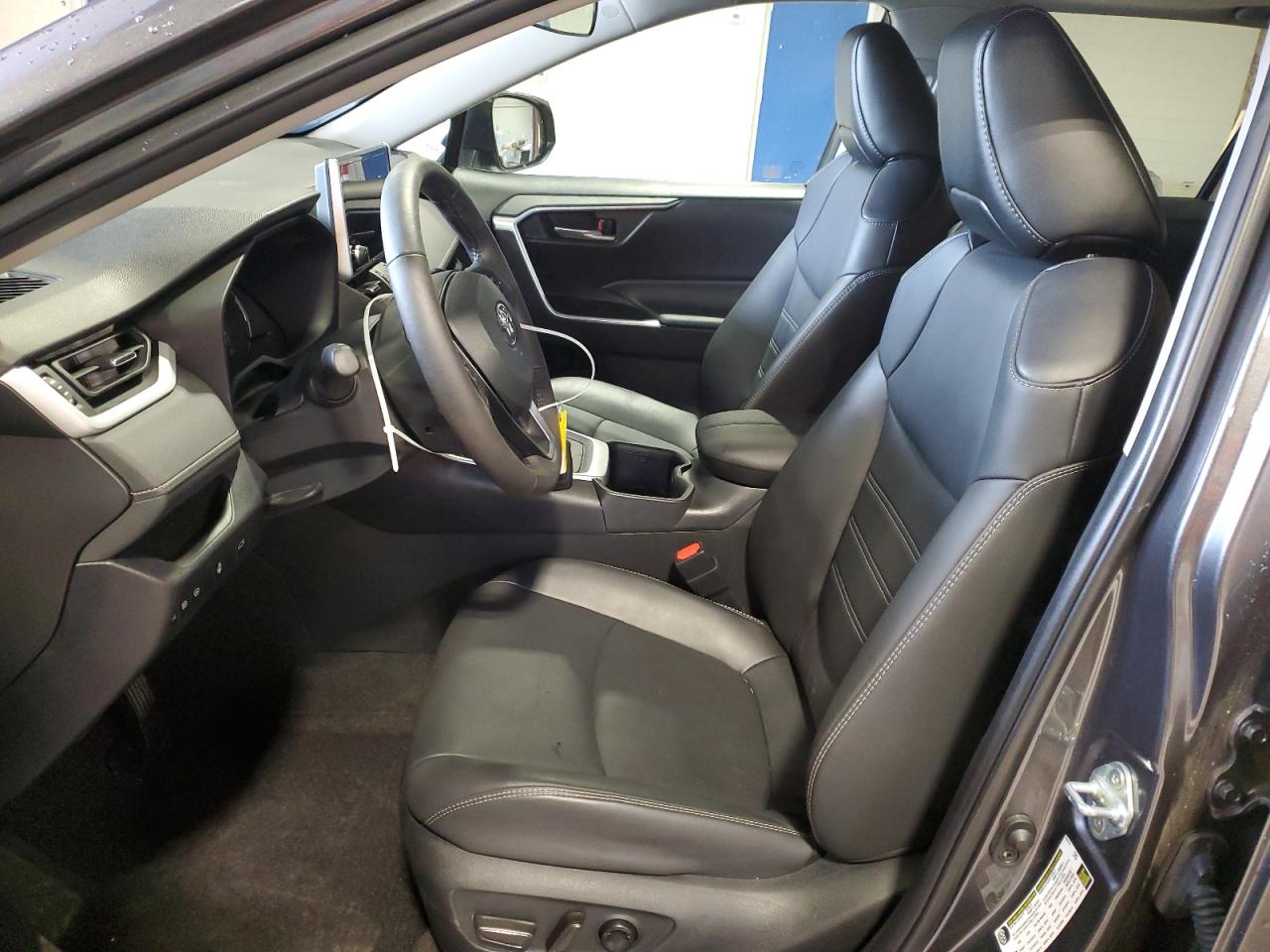 2023 TOYOTA RAV4 XLE VIN:2T3R1RFV2PC358400