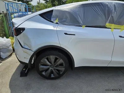 2023 Tesla Model Y VIN: