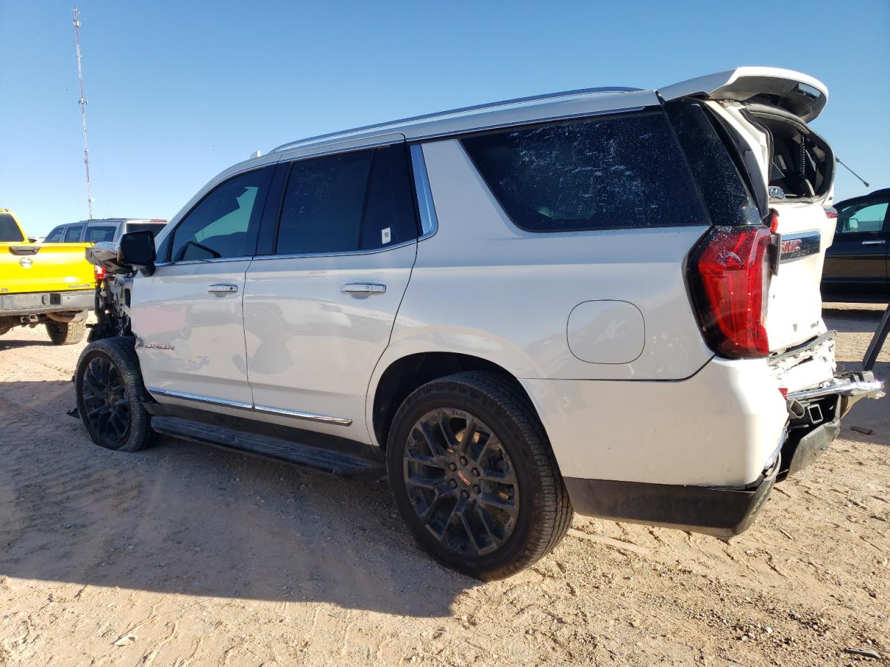 2022 GMC YUKON SLT VIN:1GKS2BKDXNR266423