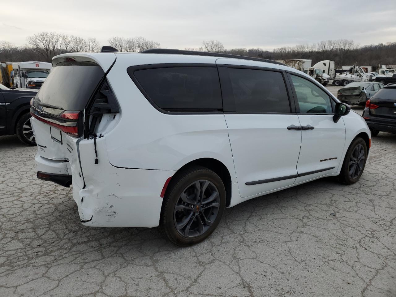 2023 CHRYSLER PACIFICA TOURING L VIN:2C4RC3BG7PR604963