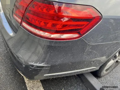 2015 Mercedes-Benz E 220 VIN: