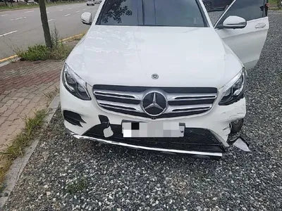 2018 Mercedes-Benz GLC 350 VIN: