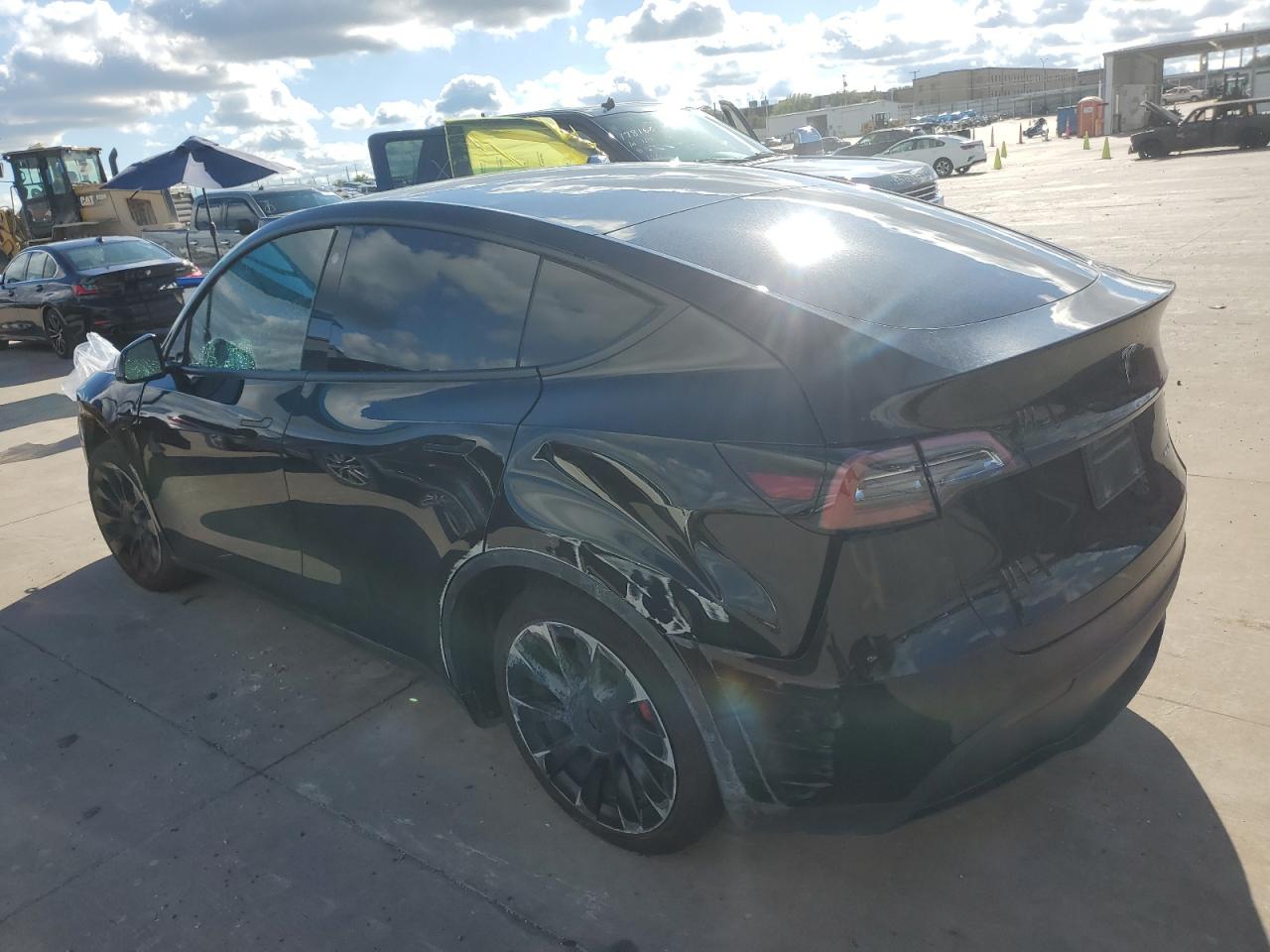 2023 TESLA MODEL Y  VIN:7SAYGDEE6PA057535