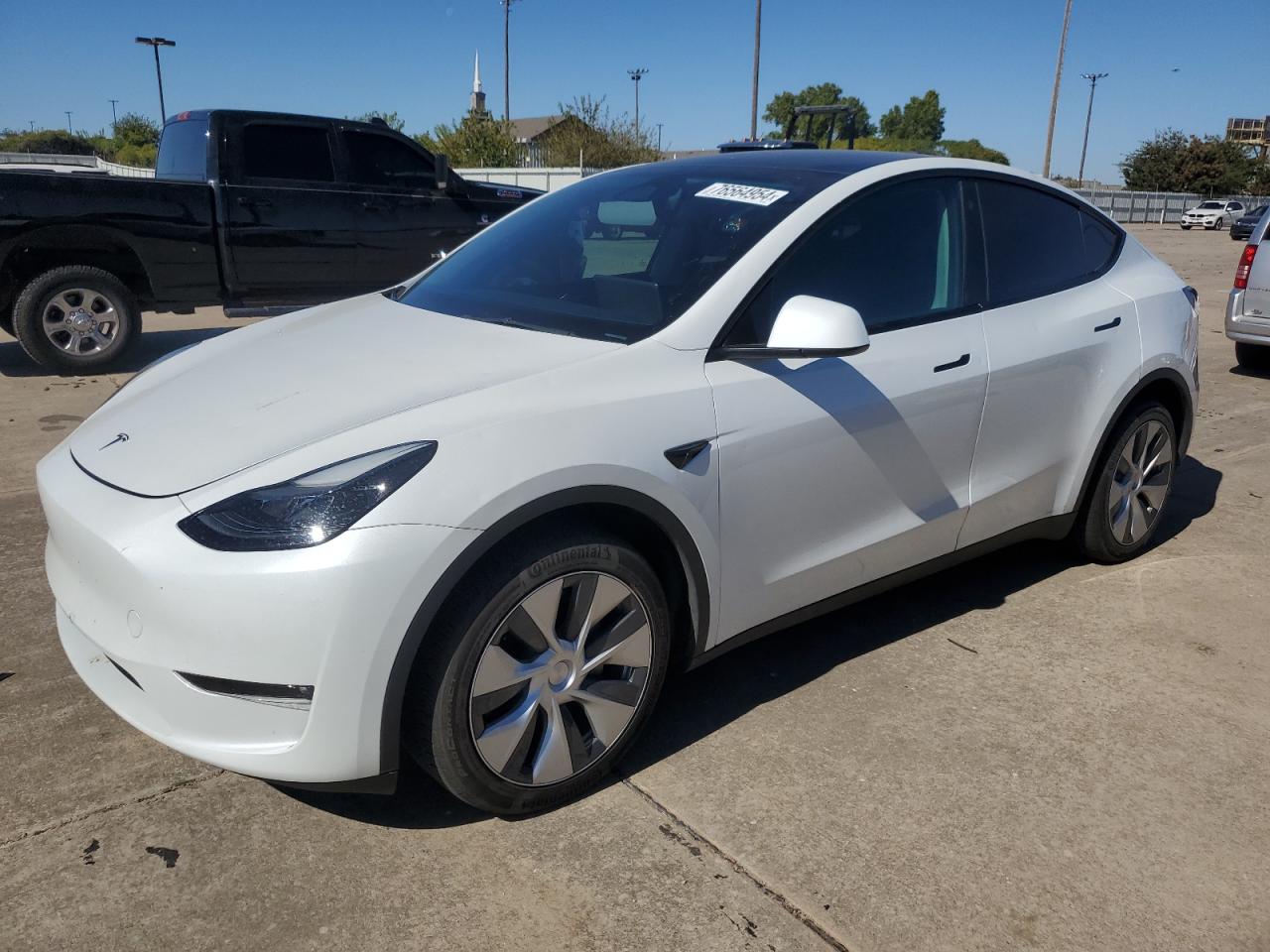 2023 TESLA MODEL Y  VIN:7SAYGDEE5PF669888
