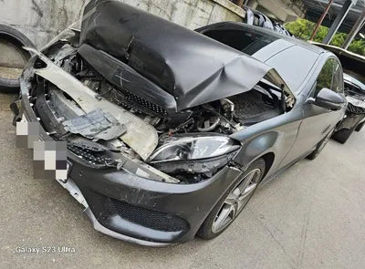 2018 Mercedes-Benz C 200 VIN: